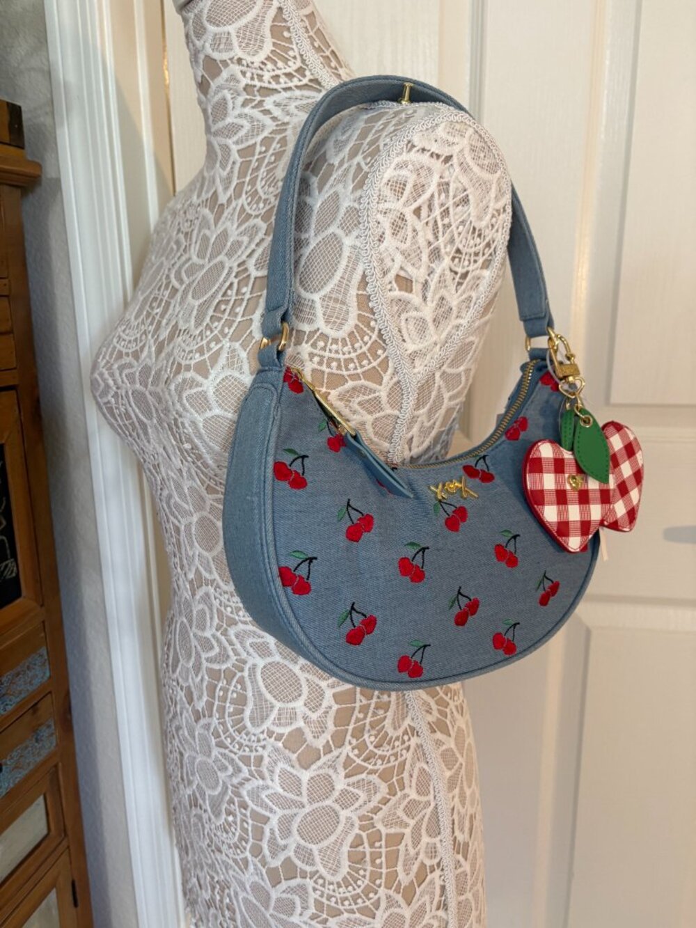 Betsey Johnson - XO Northy Denim Shoulder Bag / Purse W/ Red Cherries - NWT - Picture 4 of 13